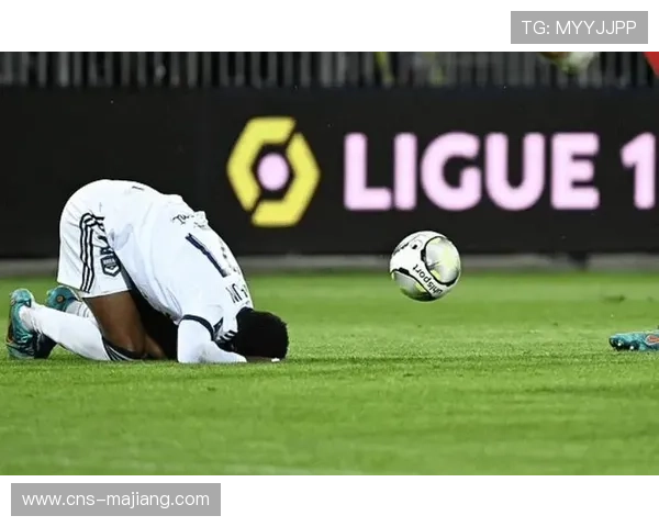 法甲反歧视新规出台,违规俱乐部将重罚 法甲反歧视新规出台,违规俱乐部将重罚